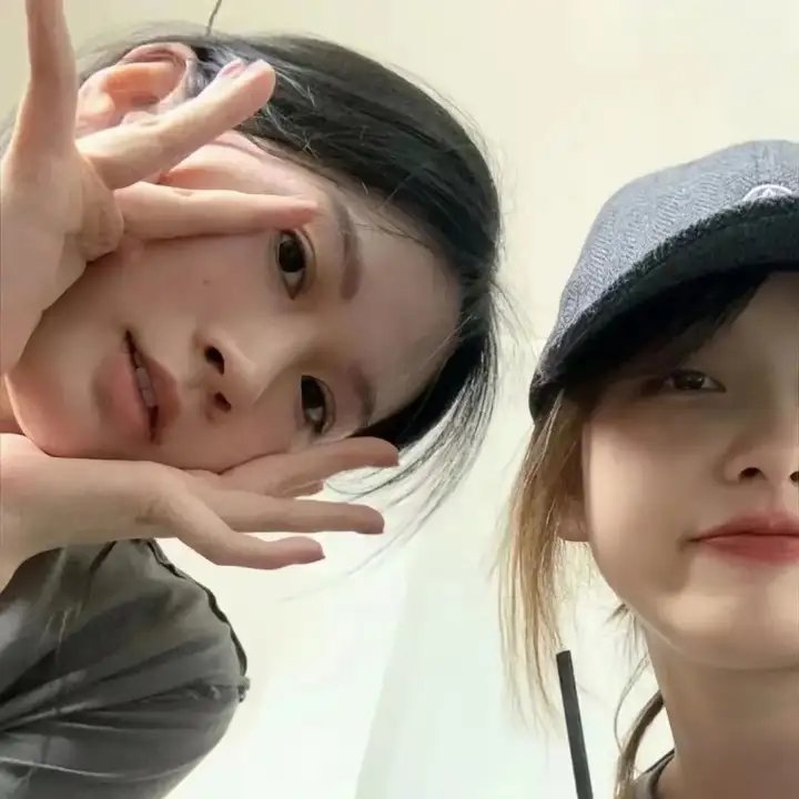 女孩舞步